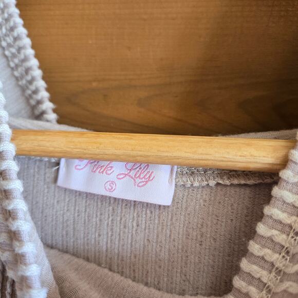 Pink Lily Stylish Splendor Slouchy Hoodie Ribbed Beige Small Pullover Vneck - Picture 5 of 5